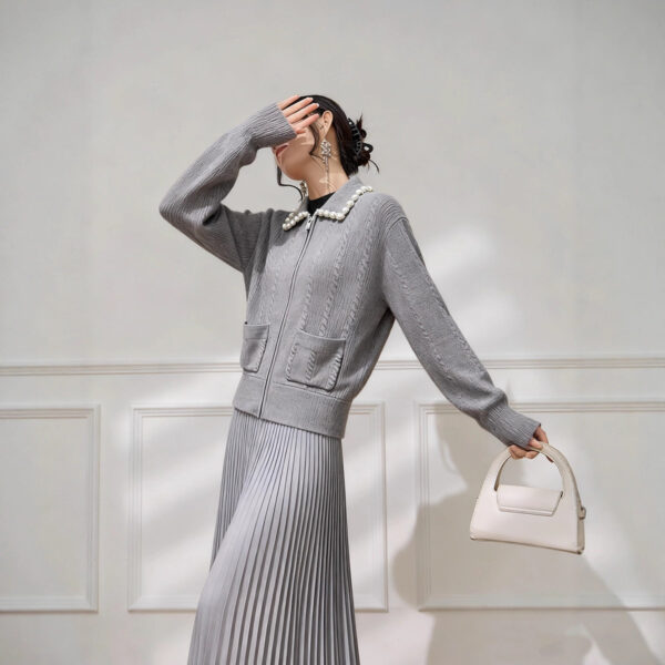 Women's Cardigan Long Sleeve Sweater Manufacturer - MOQ 100 pcs - Style 10001 Women's Cardigan Long Sleeve Sweater Manufacturer - MOQ 100 pcs - Style 10001