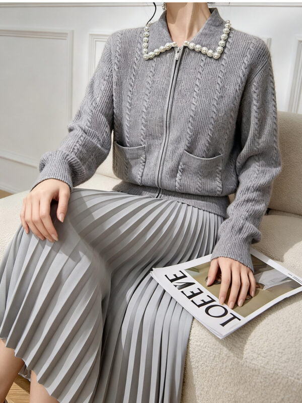 Women's Cardigan Long Sleeve Sweater Manufacturer - MOQ 100 pcs - Style 10001 Women's Cardigan Long Sleeve Sweater Manufacturer - MOQ 100 pcs - Style 10001