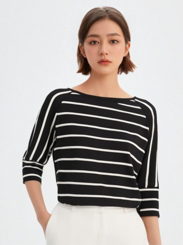 Women's Pullover Crew Neck Sweater Manufacturer - MOQ 100 pcs - Style 1201