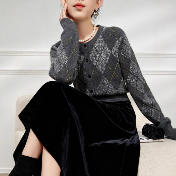 Women's Cardigan Crew Neck Long Sleeve Sweater Manufacturer - MOQ 100 pcs - Style 1426 Women's Cardigan Crew Neck Long Sleeve Sweater Manufacturer - MOQ 100 pcs - Style 1426