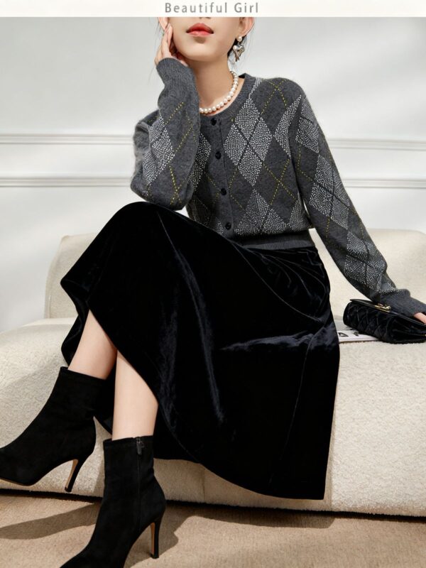 Women's Cardigan Crew Neck Long Sleeve Sweater Manufacturer - MOQ 100 pcs - Style 1426 Women's Cardigan Crew Neck Long Sleeve Sweater Manufacturer - MOQ 100 pcs - Style 1426