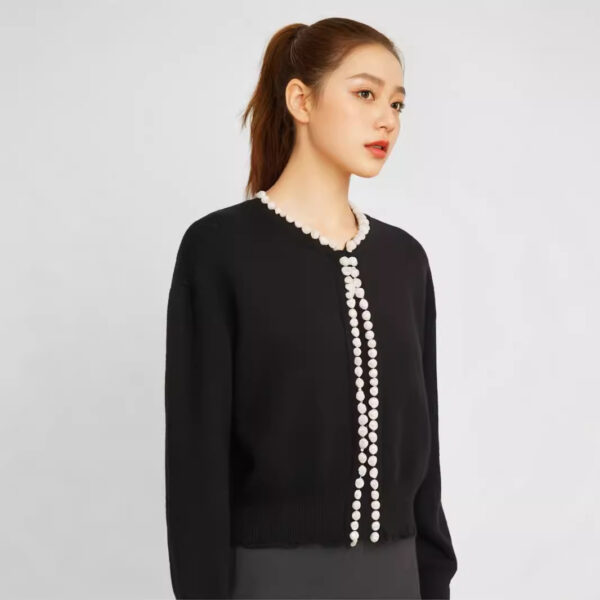 Women's Cardigan Crew Neck Long Sleeve Sweater Manufacturer - MOQ 100 pcs - Style 37004