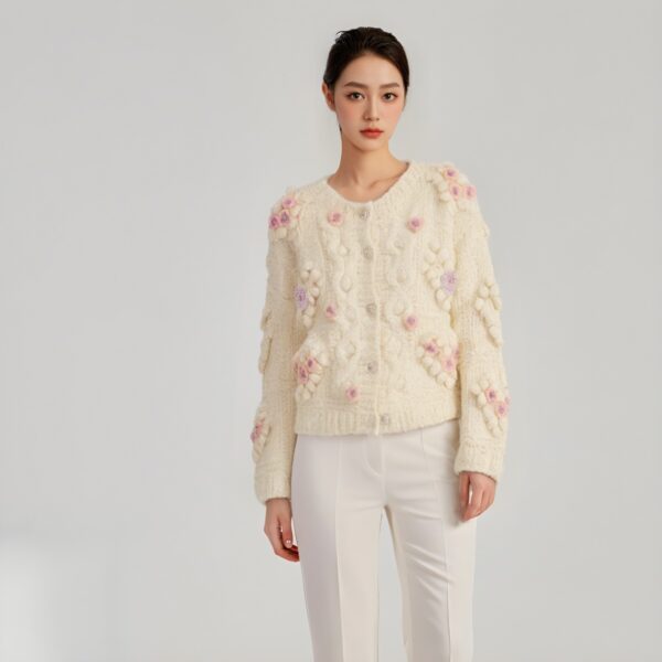 Women's Cardigan Crew Neck Long Sleeve Sweater Manufacturer - MOQ 100 pcs - Style 41084