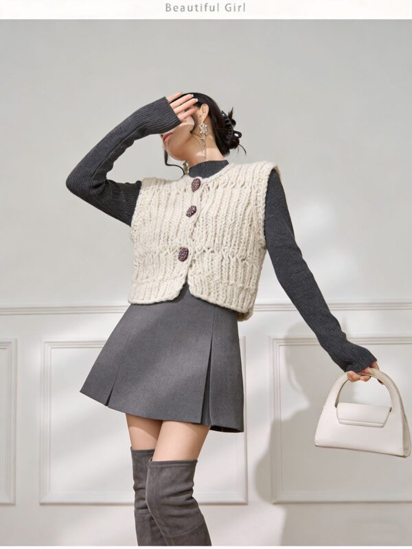 Women's Cardigan Crew Neck Knitwear Manufacturer - MOQ 100 pcs - Style 41107 Women's Cardigan Crew Neck Knitwear Manufacturer - MOQ 100 pcs - Style 41107