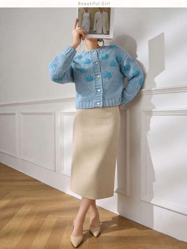 Women's Crew Neck Long Sleeve Sweater Manufacturer - MOQ 100 pcs - Style 41109