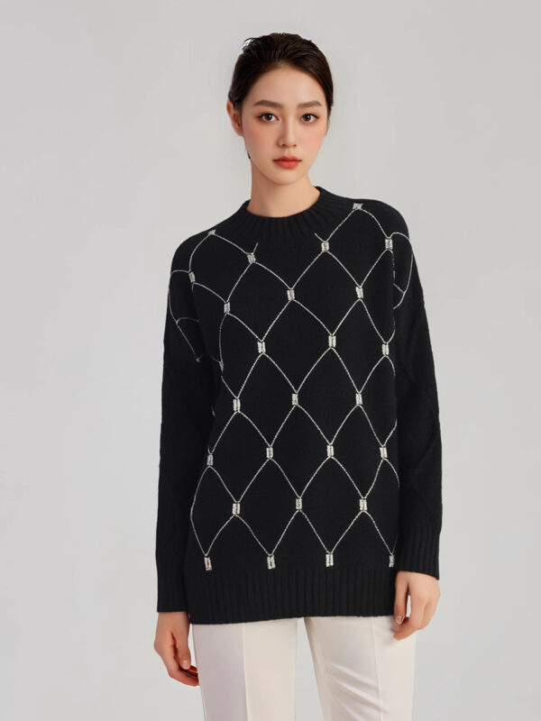 Women's Pullover Long Sleeve Sweater Manufacturer - MOQ 100 pcs - Style 52010