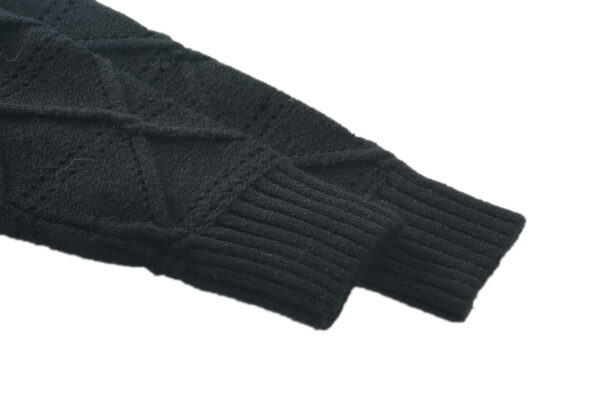 Women's Pullover Long Sleeve Sweater Manufacturer - MOQ 100 pcs - Style 52010