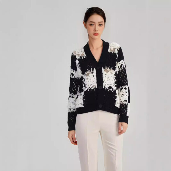 Women's Cardigan V Neck Long Sleeve Sweater Manufacturer - MOQ 100 pcs - Style 58014