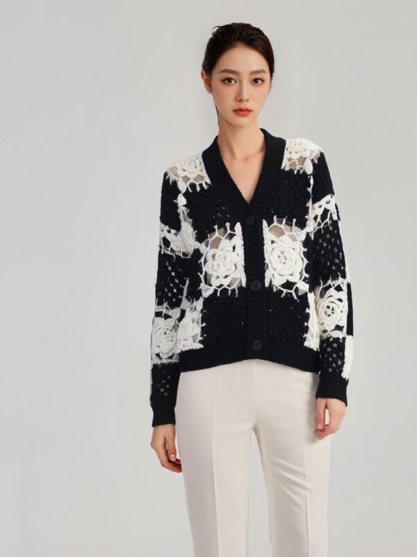 Women's Cardigan V Neck Long Sleeve Sweater Manufacturer - MOQ 100 pcs - Style 58014
