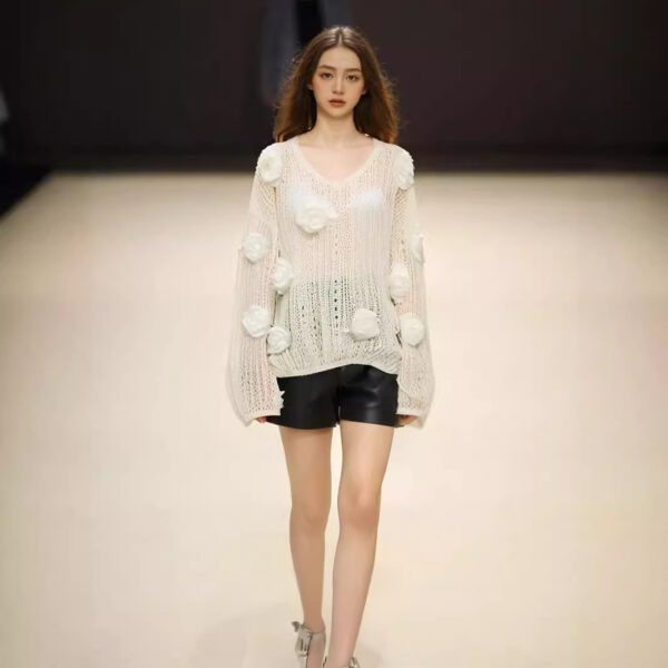 Women's Unbranded / Private Label Ready Pullover Long Sleeve Sweater Manufacturer - MOQ 100 pcs - Style 58015