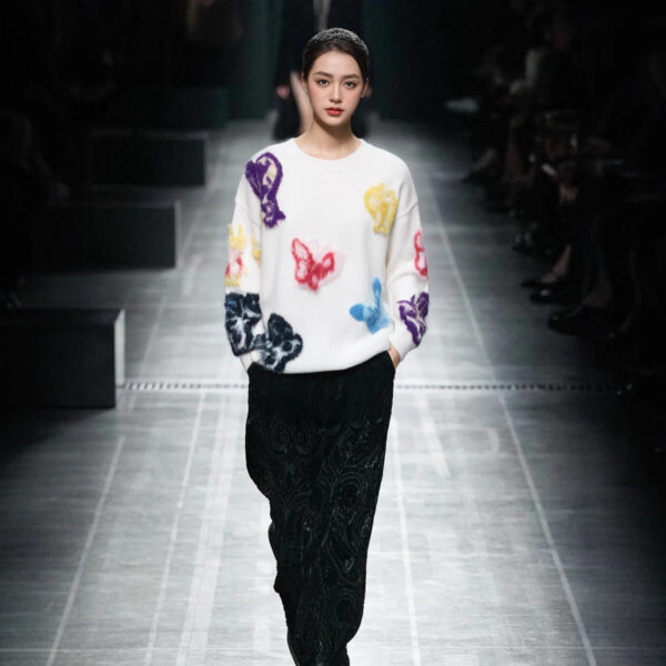 Women's Angora Goat Wool Pullover Crew Neck Long Sleeve Sweater Manufacturer - MOQ 100 pcs - Style 58017