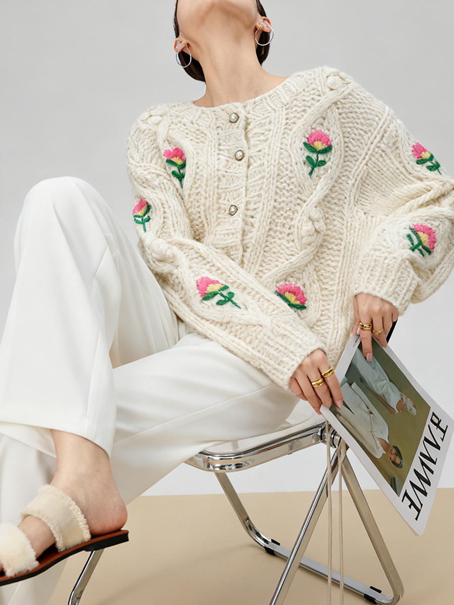 Women's Viscose Fiber Cardigan Crew Neck Long Sleeve Sweater Manufacturer - MOQ 100 pcs - Style 58052