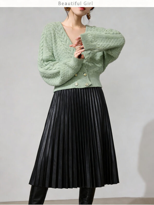 Women's V Neck Long Sleeve Sweater Manufacturer - MOQ 100 pcs - Style 7020