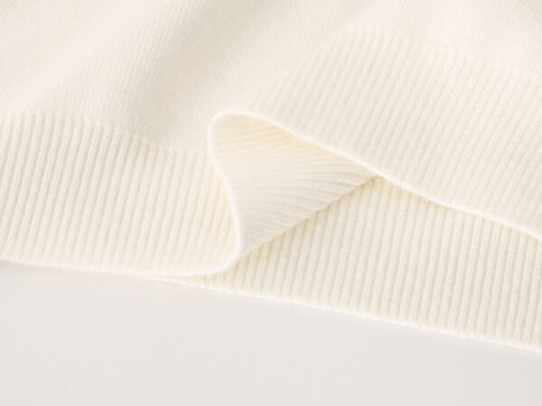 Women's Pullover Crew Neck Long Sleeve Sweater Manufacturer - MOQ 100 pcs - Style 7031