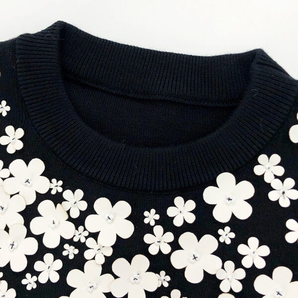 Women's Pullover Crew Neck Long Sleeve Sweater Manufacturer - MOQ 100 pcs - Style 7034