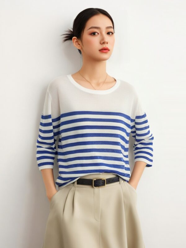 Women's Pullover Crew Neck Sweater Manufacturer - MOQ 100 pcs - Style 7044