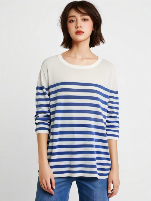 Women's Pullover Crew Neck Sweater Manufacturer - MOQ 100 pcs - Style 7044