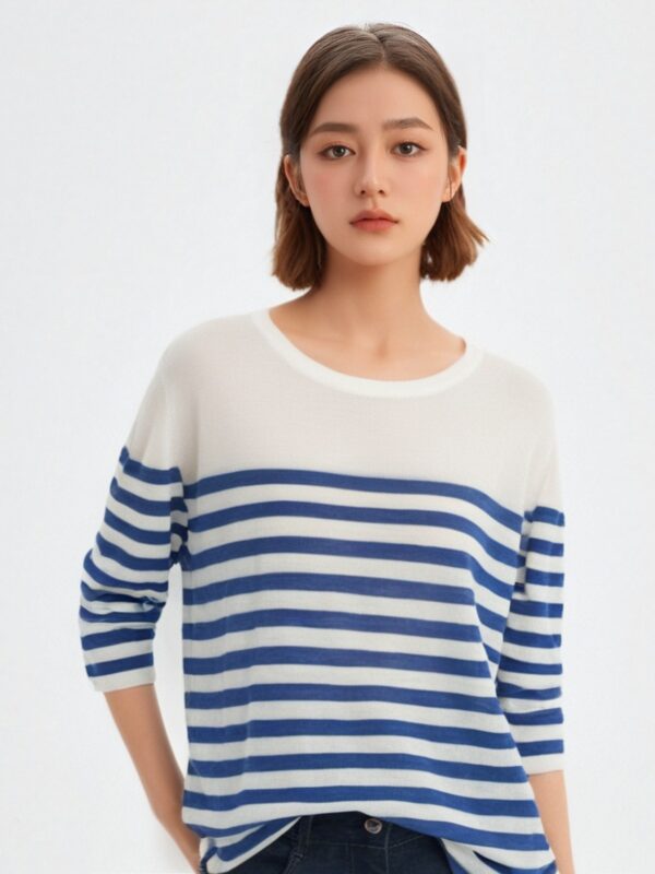 Women's Pullover Crew Neck Sweater Manufacturer - MOQ 100 pcs - Style 7044