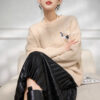 Women's Pullover Crew Neck Long Sleeve Sweater Manufacturer - MOQ 100 pcs - Style 7083