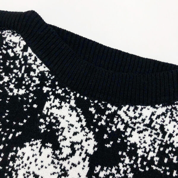 Women's Pullover Long Sleeve Sweater Manufacturer - MOQ 100 pcs - Style 7094 Women's Pullover Long Sleeve Sweater Manufacturer - MOQ 100 pcs - Style 7094