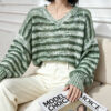 Women's Pullover Long Sleeve Sweater Manufacturer - MOQ 100 pcs - Style 7136