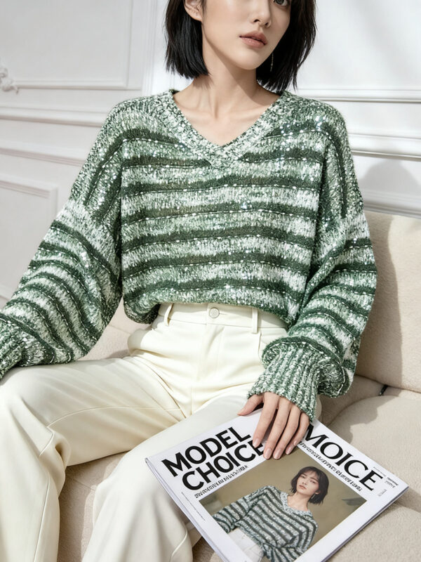 Women's Pullover Long Sleeve Sweater Manufacturer - MOQ 100 pcs - Style 7136