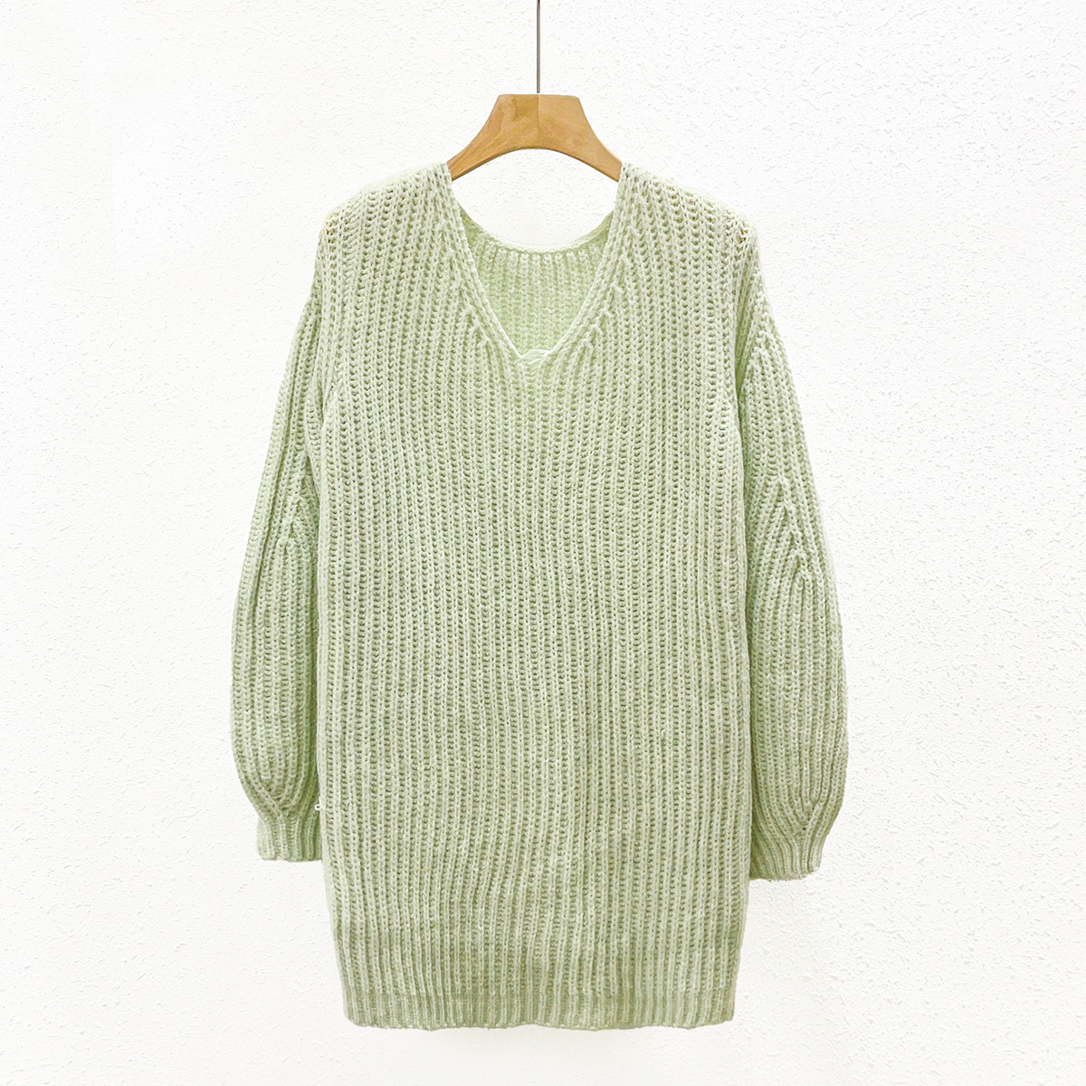 Women's Viscose Fiber Pullover V Neck Long Sleeve Sweater Manufacturer - MOQ 100 pcs - Style 7142