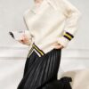Women's Pullover Long Sleeve Sweater Manufacturer - MOQ 100 pcs - Style 7174