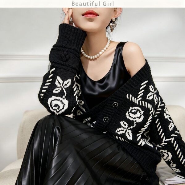 Women's Cardigan Crew Neck Long Sleeve Sweater Manufacturer - MOQ 100 pcs - Style 7184