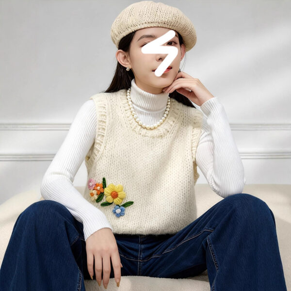 Women's Crew Neck Knitwear Manufacturer - MOQ 100 pcs - Style 9021