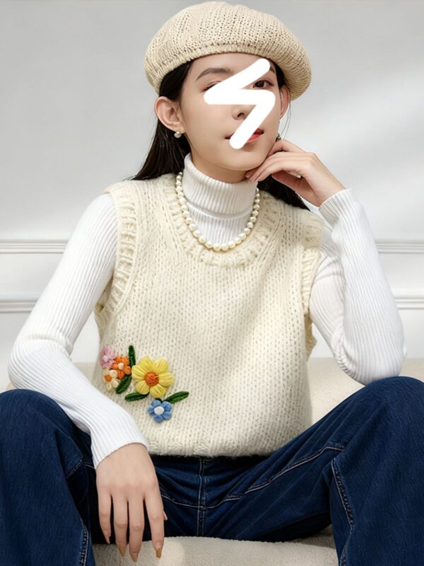 Women's Crew Neck Knitwear Manufacturer - MOQ 100 pcs - Style 9021