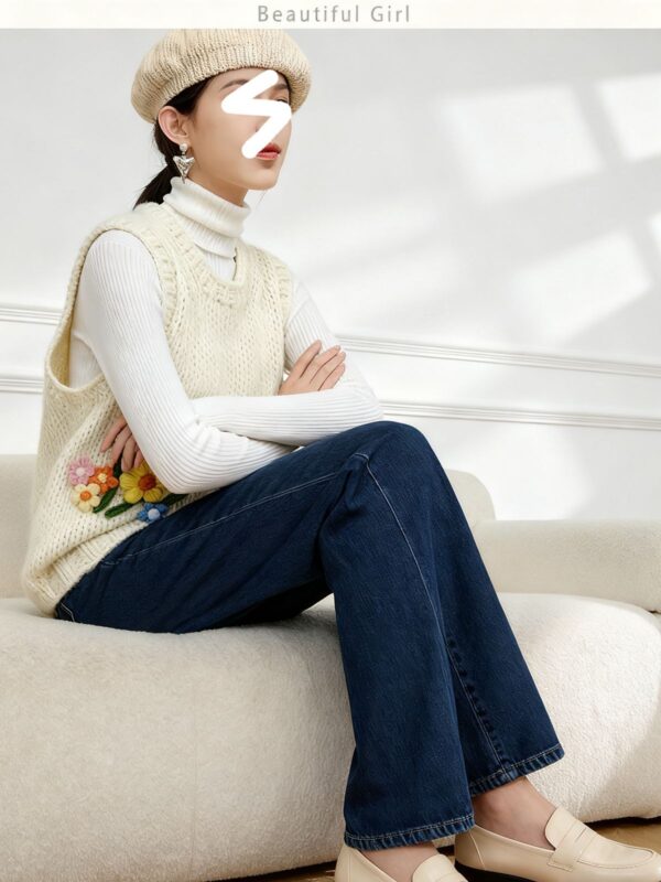 Women's Crew Neck Knitwear Manufacturer - MOQ 100 pcs - Style 9021