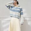 Women's Cardigan Long Sleeve Sweater Manufacturer - MOQ 100 pcs - Style 9024