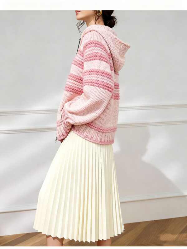 Women's Cardigan Long Sleeve Sweater Manufacturer - MOQ 100 pcs - Style 9024
