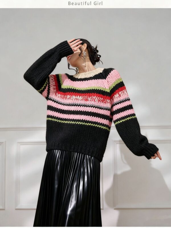 Women's Pullover Crew Neck Long Sleeve Sweater Manufacturer - MOQ 100 pcs - Style 9025