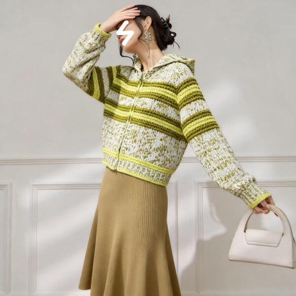 Women's Cardigan Long Sleeve Sweater Manufacturer - MOQ 100 pcs - Style 9033