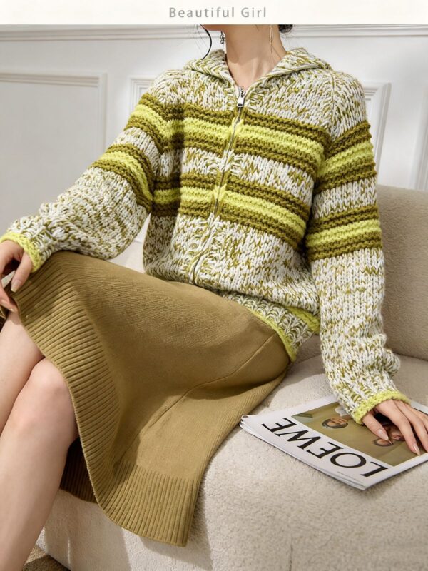 Women's Cardigan Long Sleeve Sweater Manufacturer - MOQ 100 pcs - Style 9033
