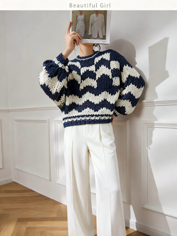 Women's Pullover Crew Neck Long Sleeve Sweater Manufacturer - MOQ 100 pcs - Style 9034