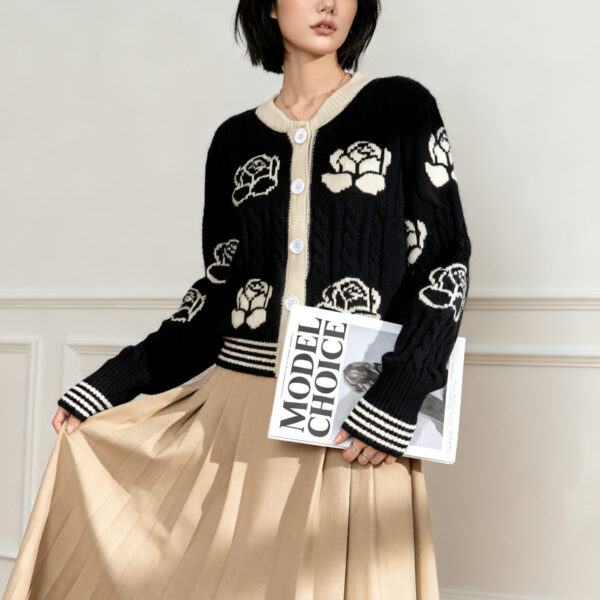 Women's Cardigan Crew Neck Long Sleeve Sweater Manufacturer - MOQ 100 pcs - Style 93054