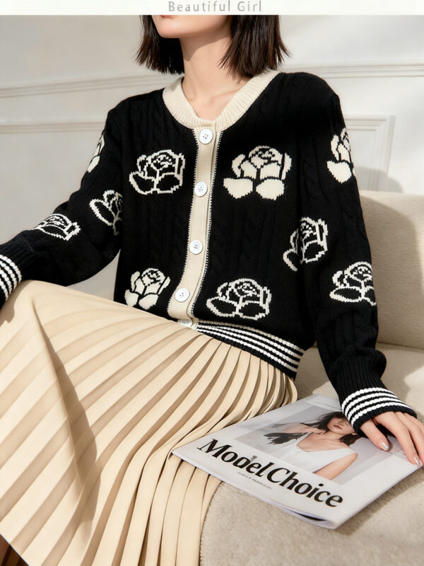 Women's Cardigan Crew Neck Long Sleeve Sweater Manufacturer - MOQ 100 pcs - Style 93054